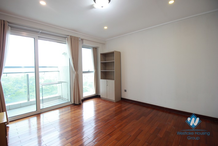 Spacious well finished apartment for rent in Ciputra, Tay Ho